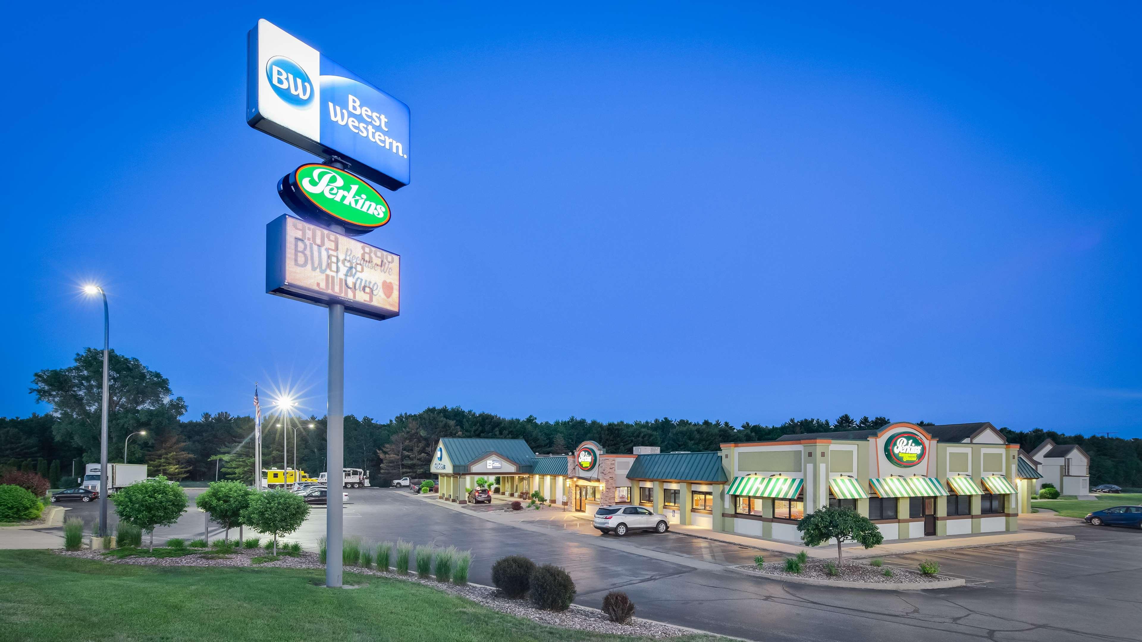 Best Western Tomah Hotel Exterior photo