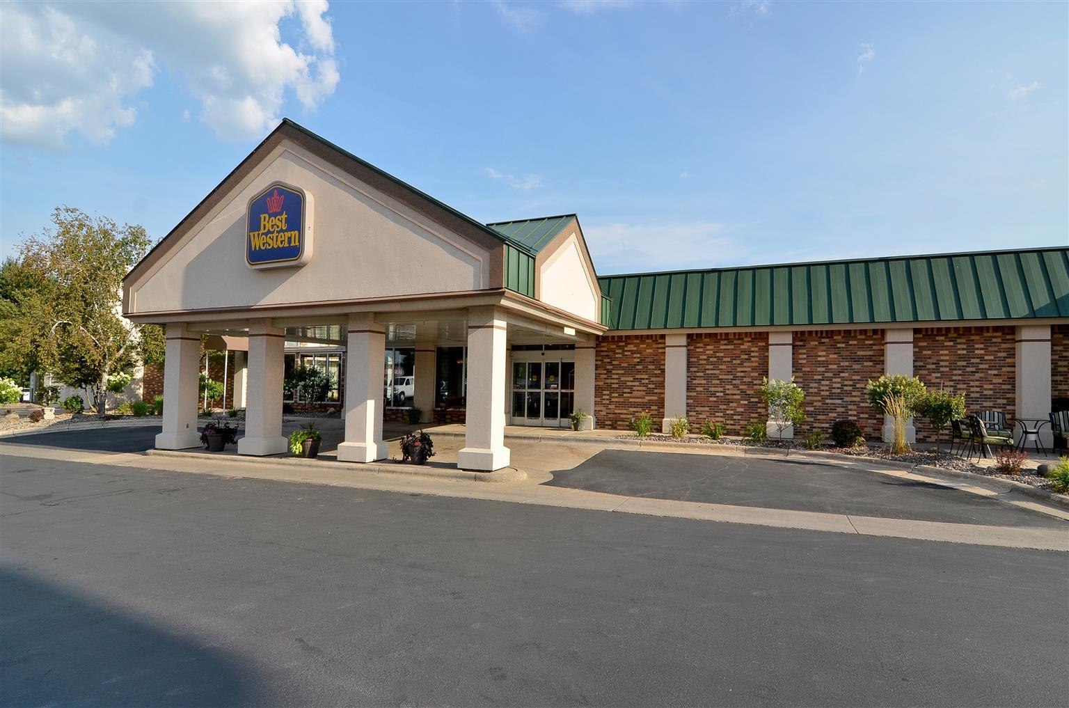 Best Western Tomah Hotel Exterior photo